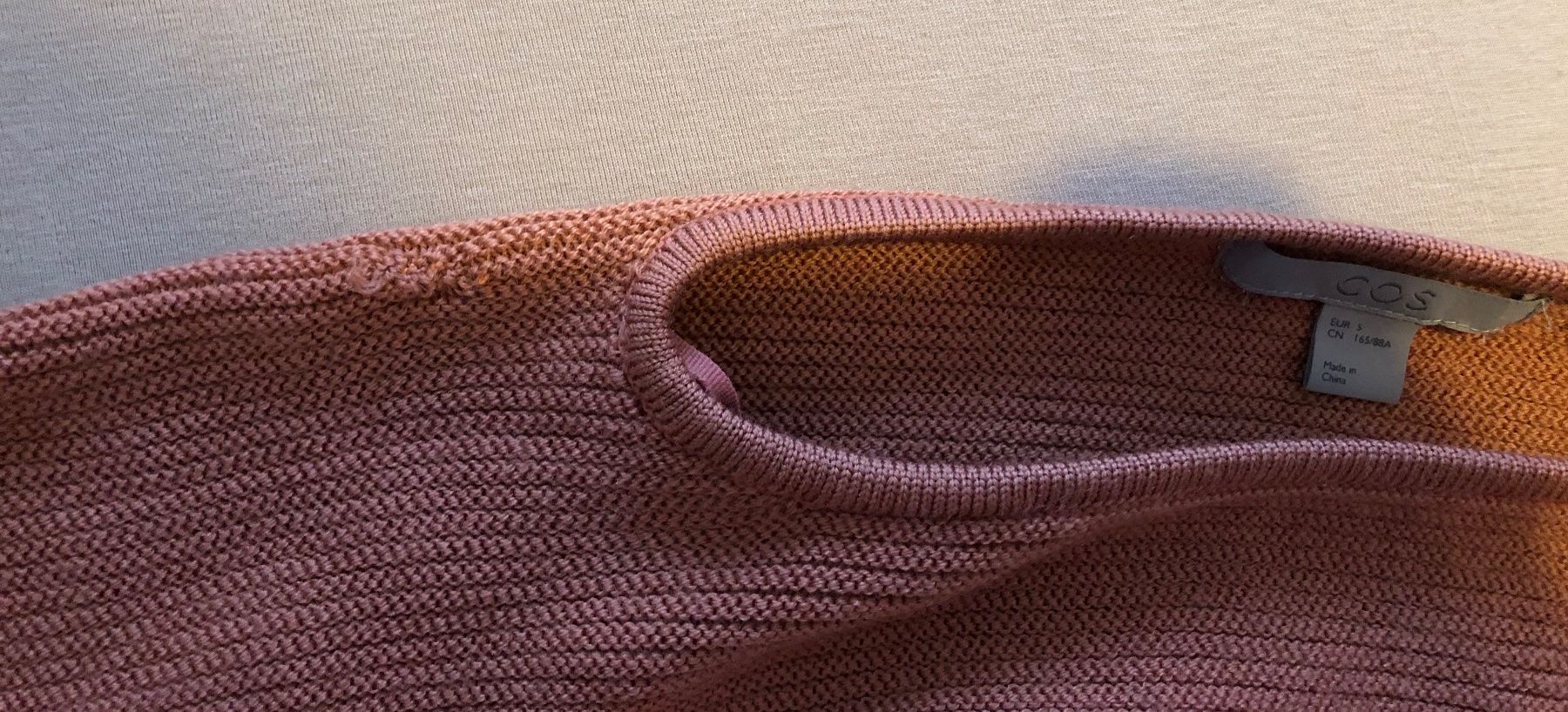 Cos Pulls & Sweat-shirts: Wunderschöner Pullover von COS – D'occasion à Basel par ullm 1