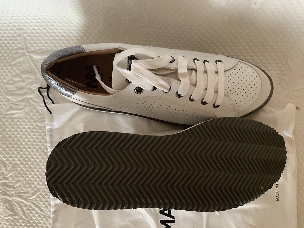 Max & Moi Scarpe da donna: Baskets blanches Max & Co en cuir & neuf - taille 39 – Usato da La Conversion venduto da dia_9csn 1
