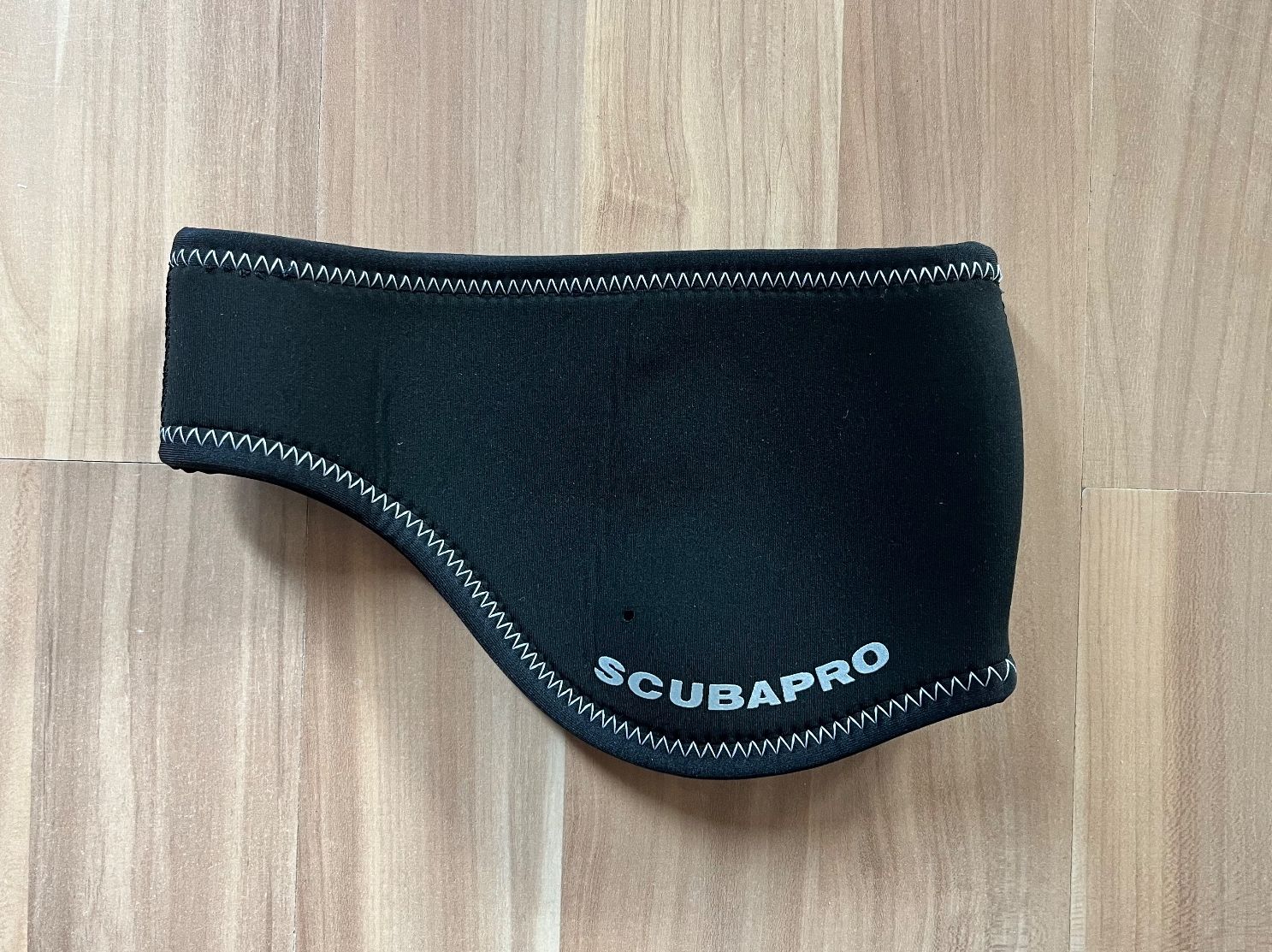 Scubapro Gesichts- und Gehörschutz: Scubapro Stirnband / Ohrschutz, Grösse S/M – Neu (gemäss Beschreibung) aus Küsnacht ZH von lil_t6nx