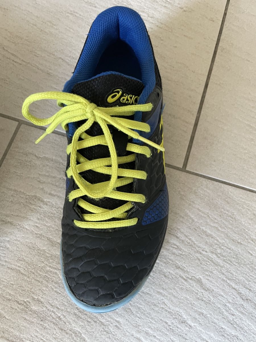 Asics Schuhe für Jungen: Asics Turnschuhe – Gebraucht aus Brüttisellen von kormanb 1