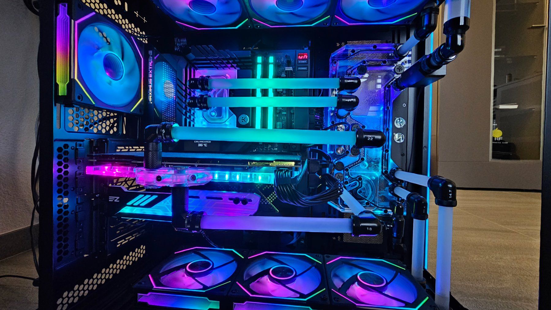 PC: Highend Gaming System mit custom Wasserkühlung – Usato da Buchs AG venduto da msb05
