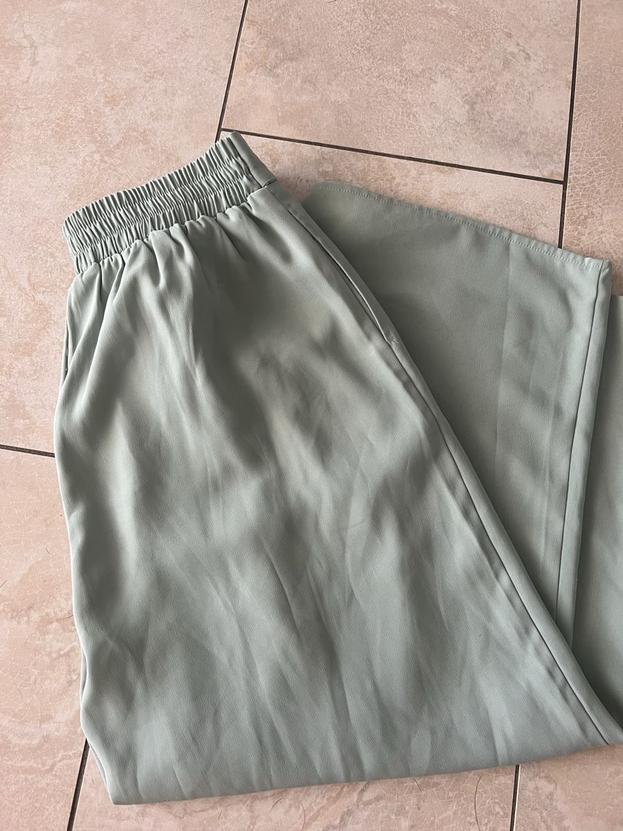 Pantaloni: Mintgrüne Sommerhose, 3/4, Gr. 38 – Usato da Neftenbach venduto da NiRutz 3