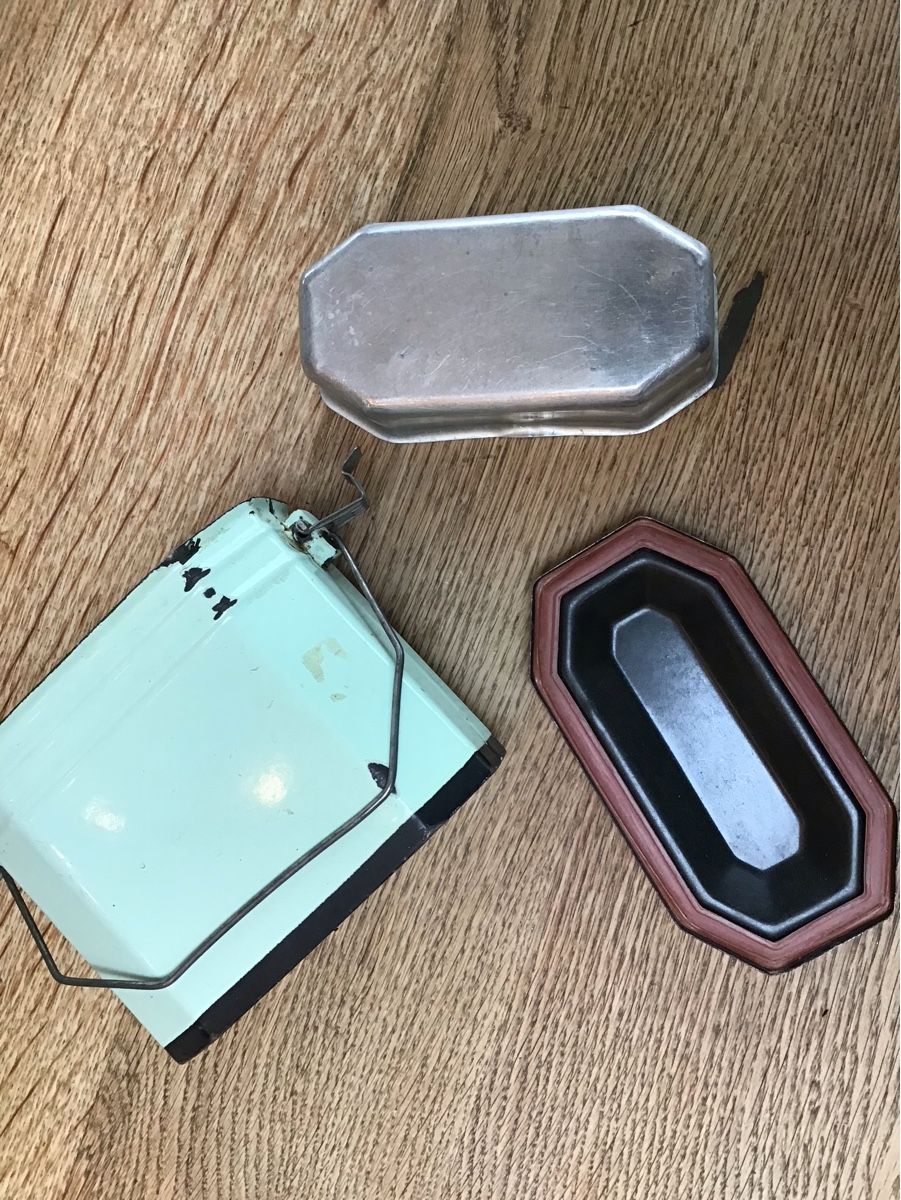 Contenitori & Simili: Lunchbox aus Metall emailliert – Usato da Rodersdorf venduto da trueegg 5