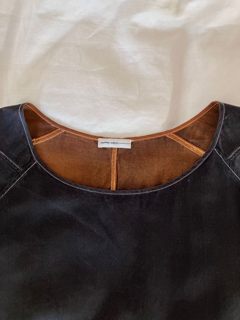 High Tuniken: Schwarze Tunika, Oversize, Gr. 40, HIGH – Gebraucht aus Olten von astettler01 6