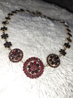 Granatschmuck Collier mit Blumenmotiven in gutem Zustand