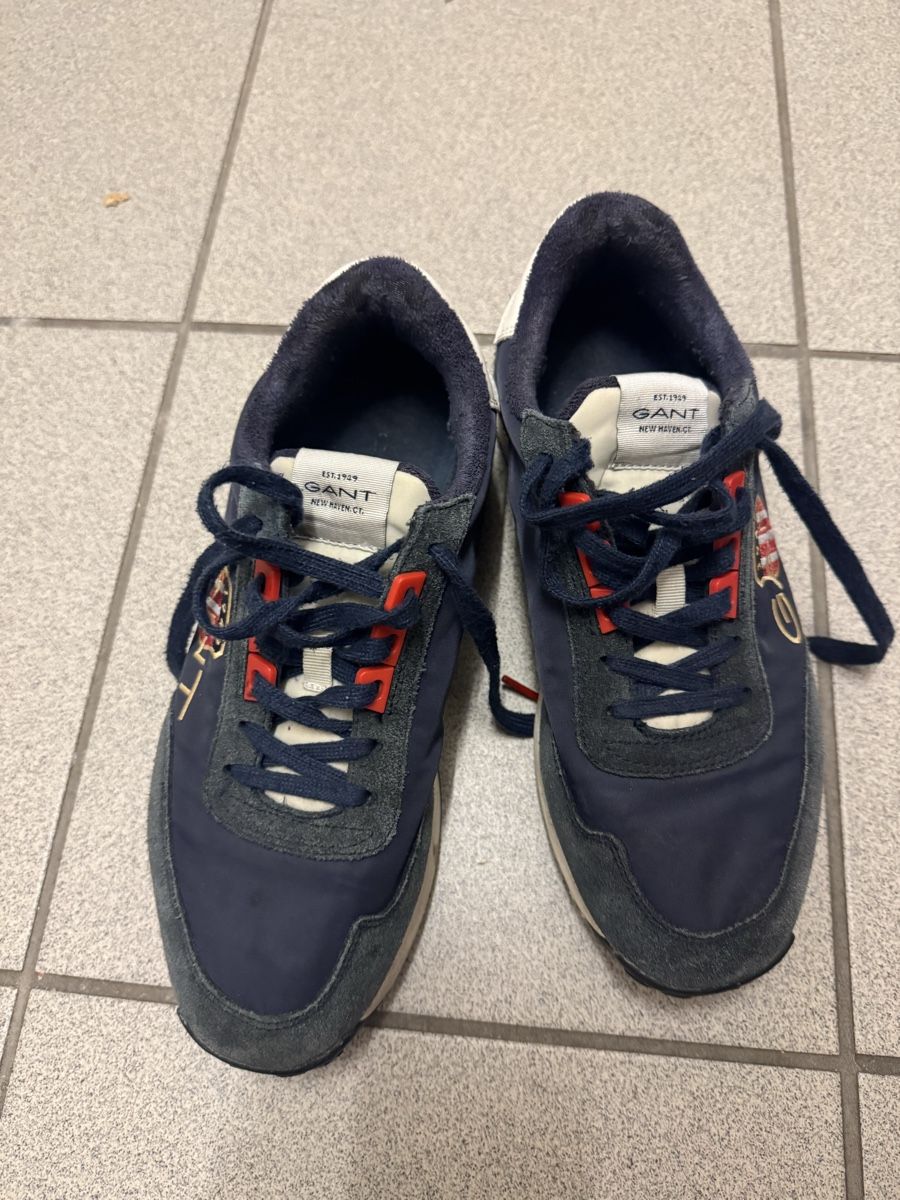 Gant Herrenschuhe: GANT Sneaker Dunkelblau Grösse 41 – Gebraucht aus Zürich von oase69