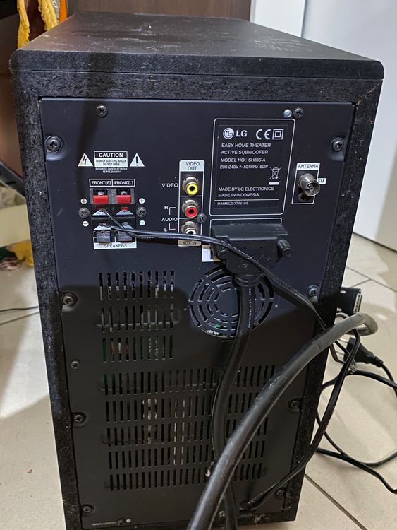 LG SH33S A Surround Sound Easy Home Theater System mit DVD Kaufen auf Ricardo