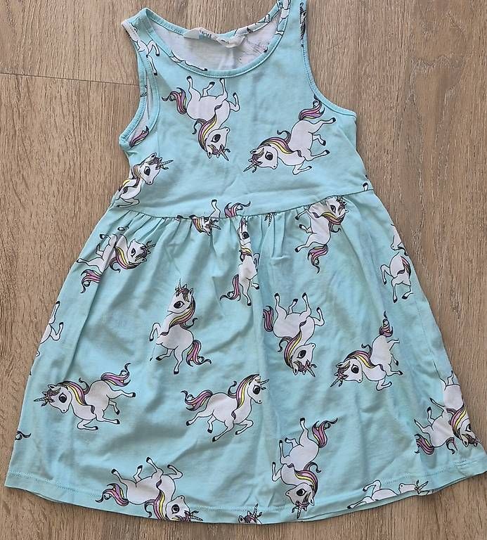Vestiti & Gonne: Hübsches Kleid Gr. 98/104 – Usato da Luzern venduto da ker_lj92