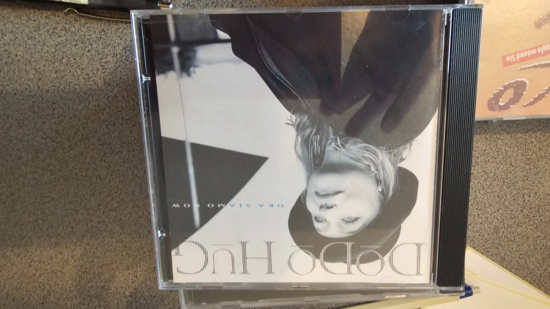 CD: Dodo Hug-Dra siamo now/hits/dj – Usato da Bremgarten AG venduto da musiccollector