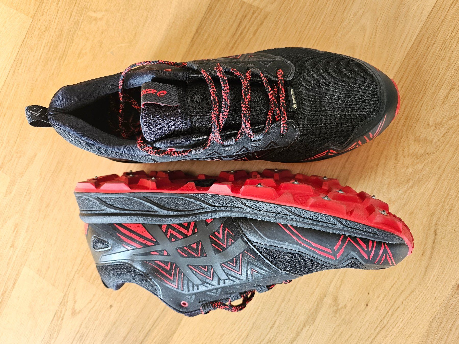 Asics Herrenschuhe: Asics -Runningschuhe mit Spikes Gr. 42,5 – Neu (gemäss Beschreibung) aus Bern von Marco0165 3