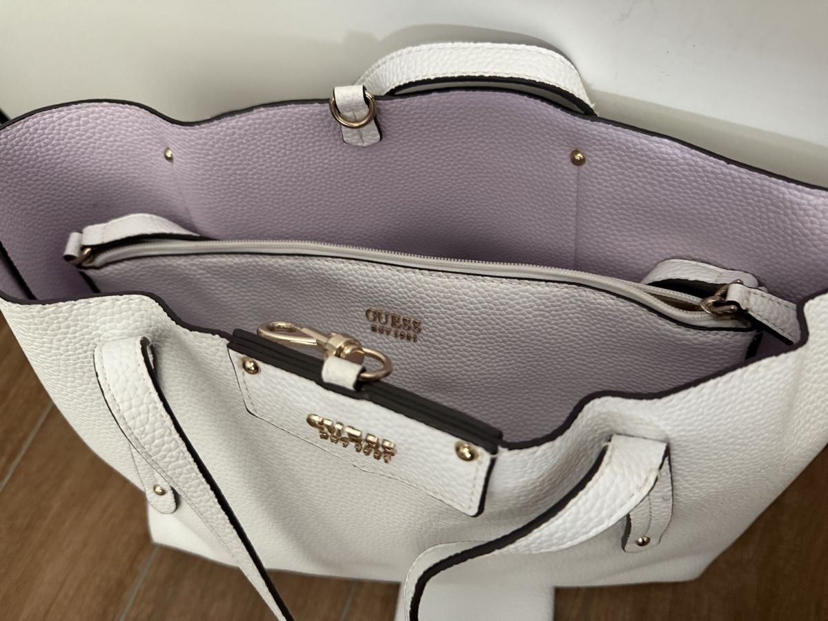 Guess Taschen für Damen: Guess Handtasche – Gebraucht aus Holderbank AG von jolindlii 2
