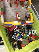 Grosses Lego Set gemischt mit viel Zubehör. 