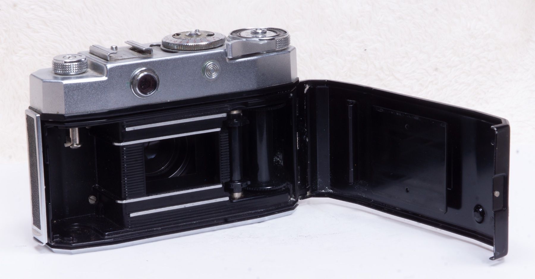 Zeiss Fotocamera: ZEISS IKON Contina – Usato da Zürich venduto da phueni 6