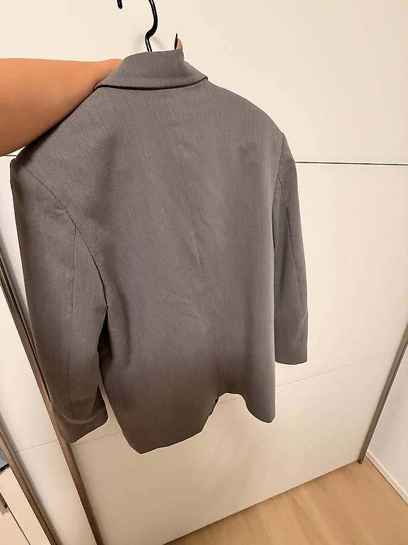 Giacche: Grauer Damen Blazer Gr. S – Usato da Uitikon Waldegg venduto da mini000000 3