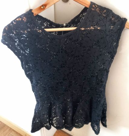 Kurzärmel Spitzen Top in Schwarz für Damen Grösse S