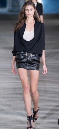 Anthony Vaccarello, mini jupe cuire