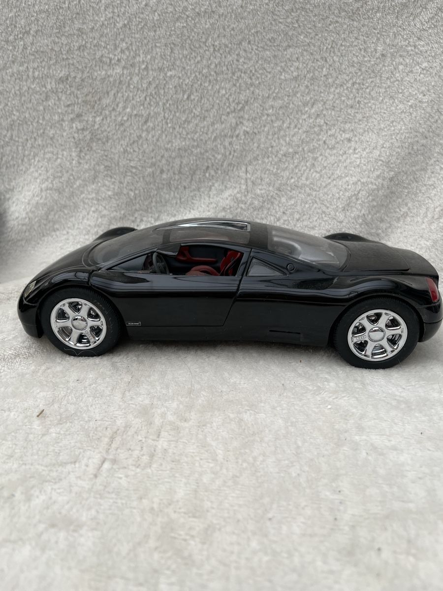 Audi Modellini d'auto: Audi Avus W12 1994 – Nuovo (secondo la descrizione) da Oberweningen venduto da mer_2yn9 2