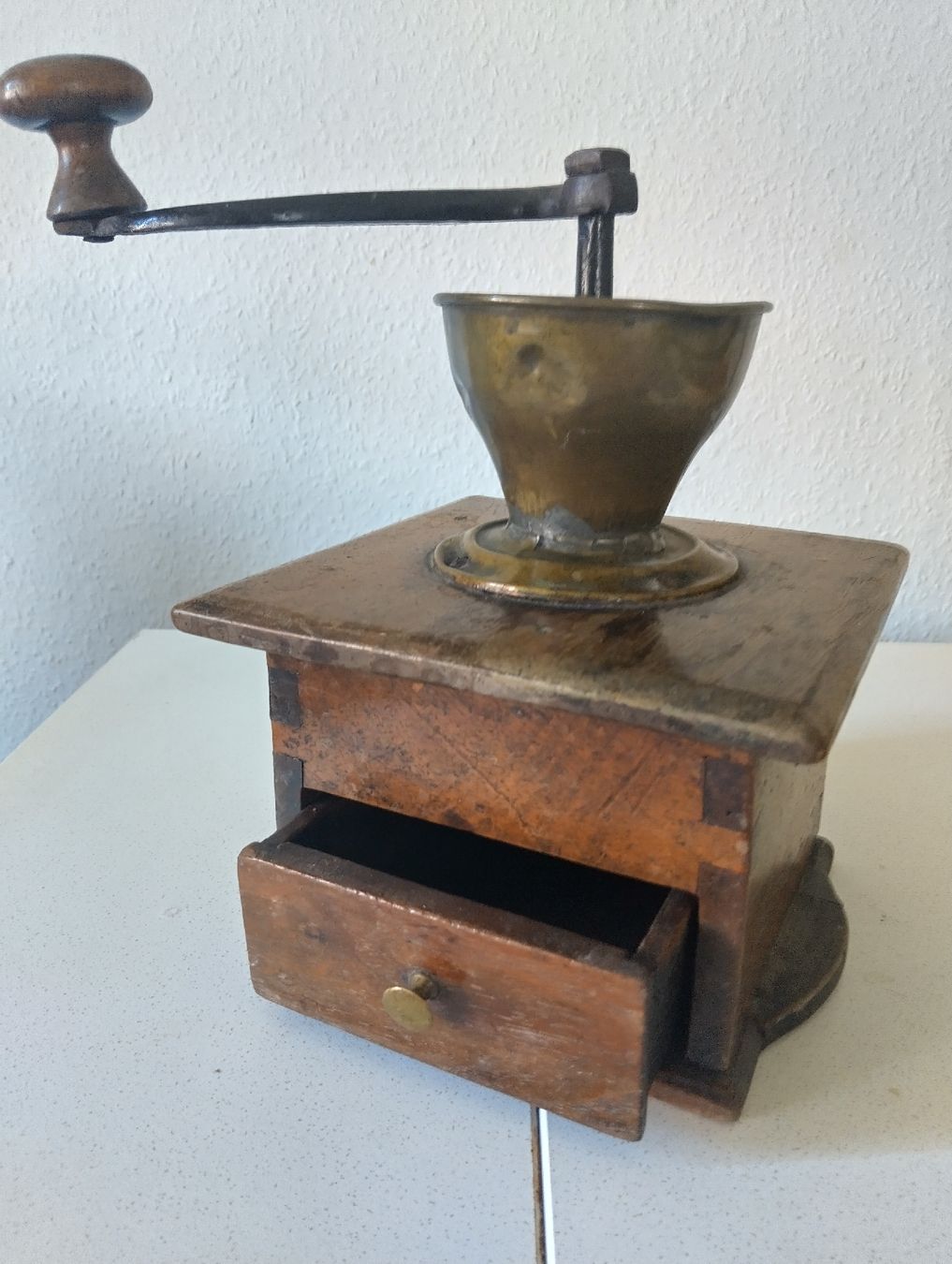 Elettrodomestici da cucina: Antike Kaffeemühle – Usato da Winterthur venduto da Humbertoaranos