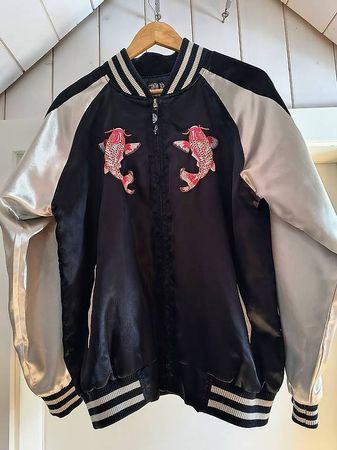 Sukajan Bomberjacke aus Japan, Gr. JP L (EU S-M), Koi-Fisch