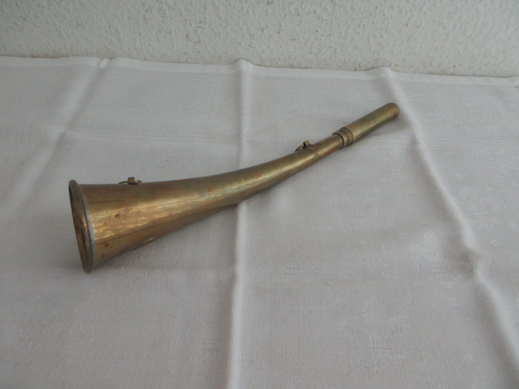 Strumenti musicali: Altes Signalhorn aus Messing – Usato da Binningen venduto da tempipassati