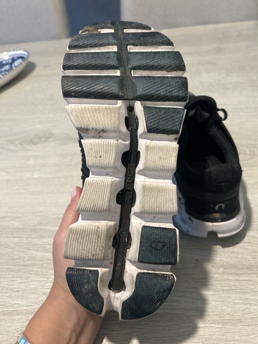 On Scarpe da uomo: ON Cloud Laufschuhe  Grösse 40.5 – Usato da bülach venduto da Marinas1 2