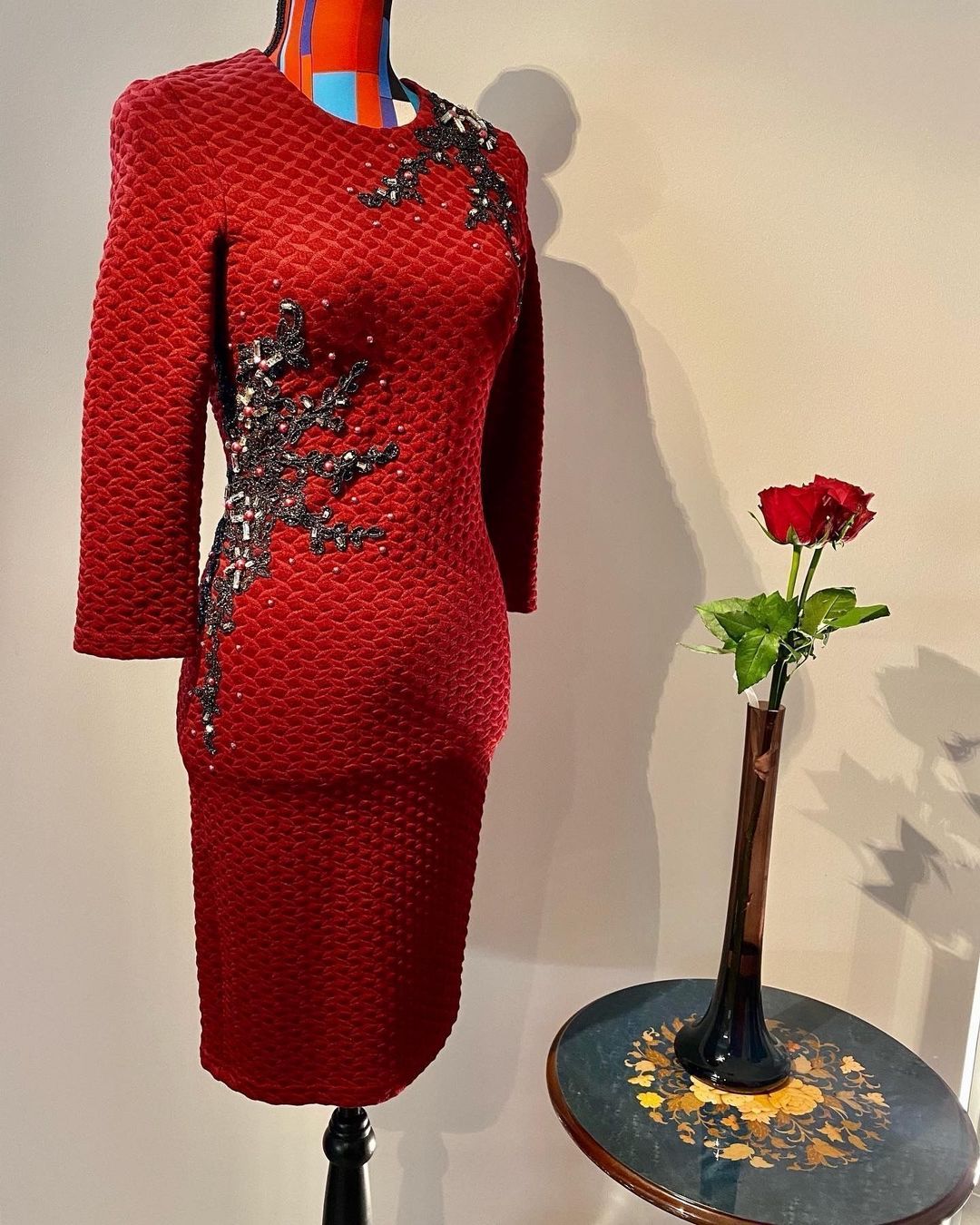 Robes: Figurbetontes Stretchkleid – Neuf avec emballage d'origine à Niederhasli par moonstars