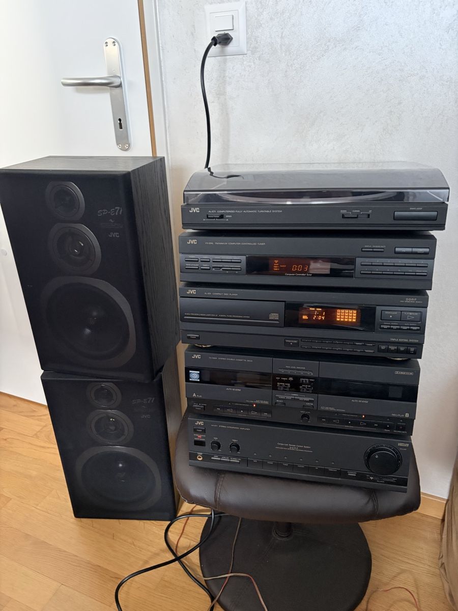 JVC Systèmes audio & multimédias: Jvc Kompaktanlage – D'occasion à Schlieren par MQ1965 5