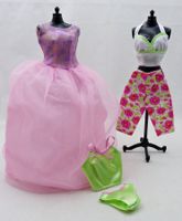 BARBIE #68585-71 "DAY TO NIGHT FASHIONS" MATTEL 2000