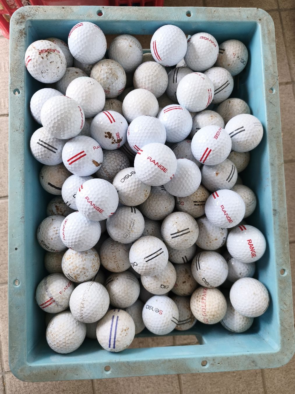 Ballons: Golfbälle Golf Driving Range – D'occasion à Düdingen par flipsii