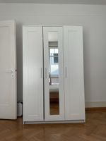 Kleiderschrank 