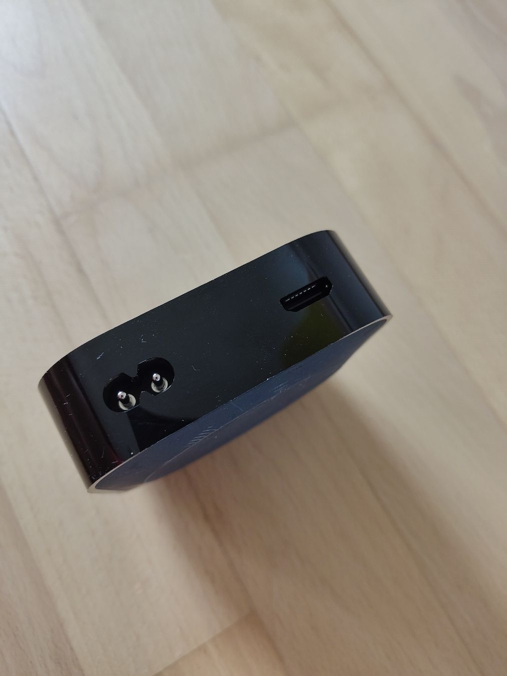 Apple Lettore multimediale & Streamer: Apple TV Box – Usato da Riehen venduto da Kikerikirk 1