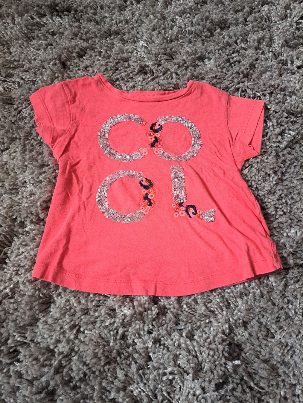 Blusen, T-Shirts & Tops: T-Shirt Grösse 104 – Gebraucht aus Kaltbrunn von Nili133