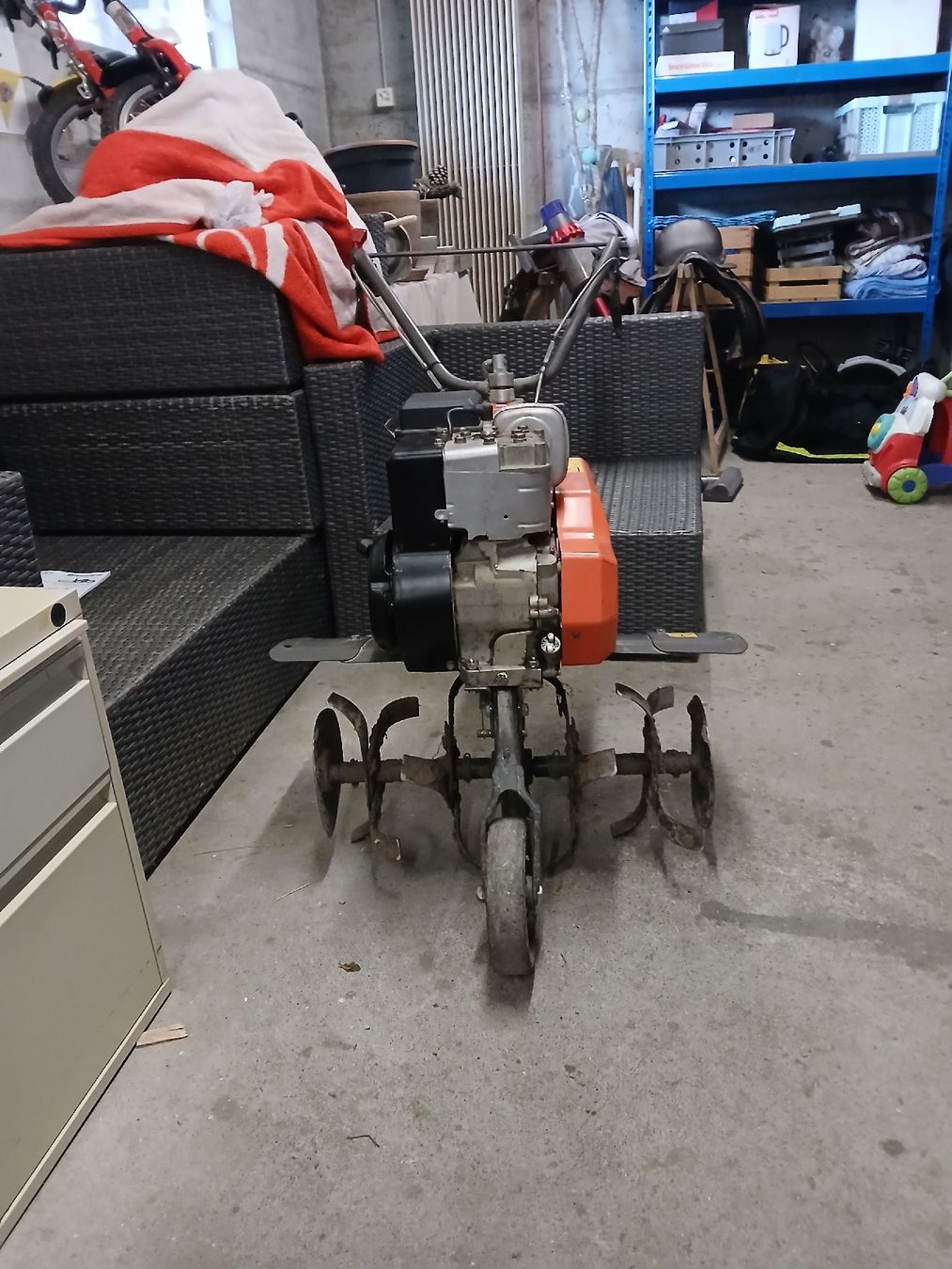 Tutte le macchine: Gartenhacke Husqvarna – Usato da Rüeggisberg venduto da rapidu 3