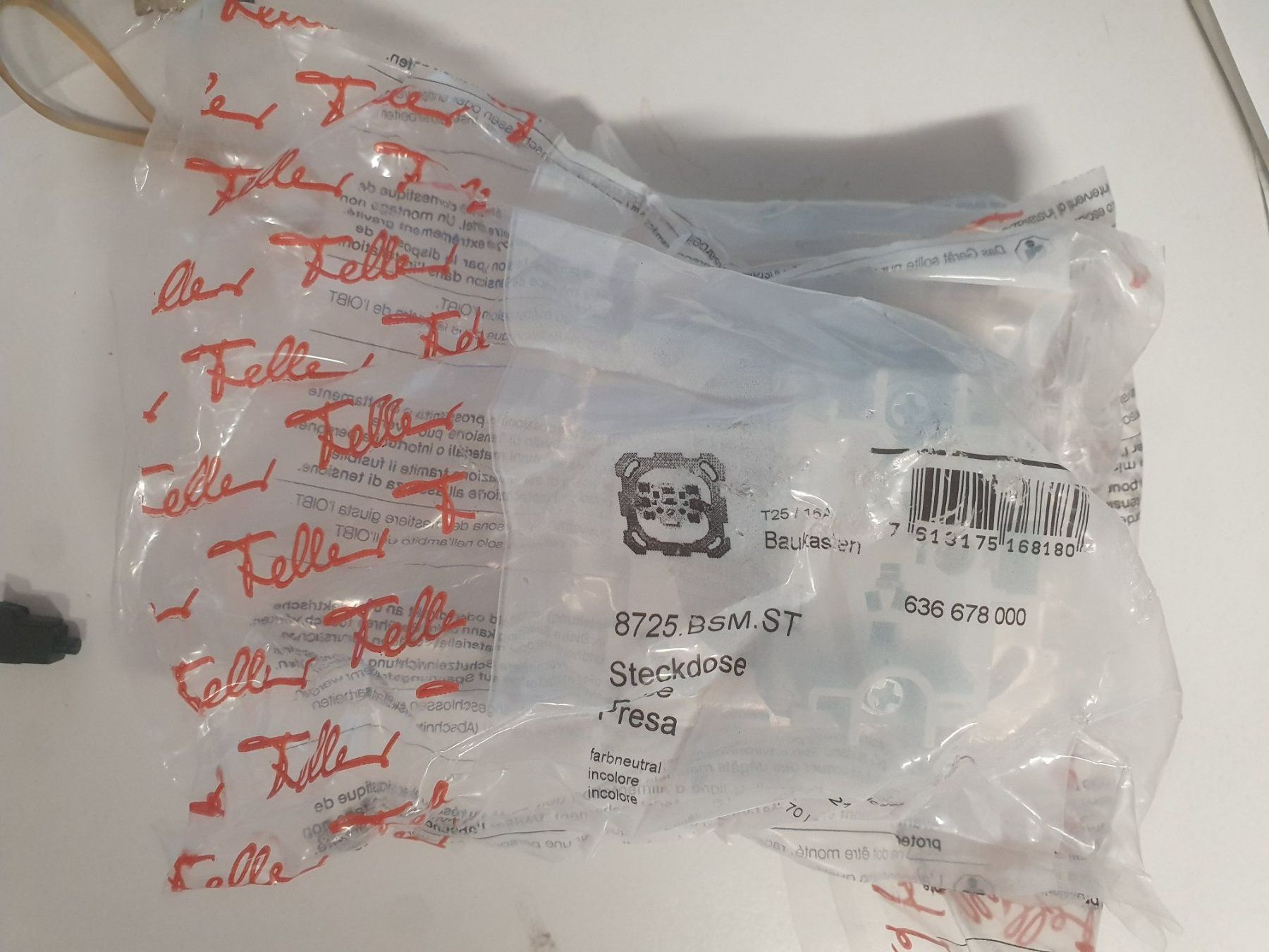 Feller Spine: UP Feller T25 Steckdose – Nuovo e nell'imballaggio originale da Zürich venduto da Alibaba1234 1