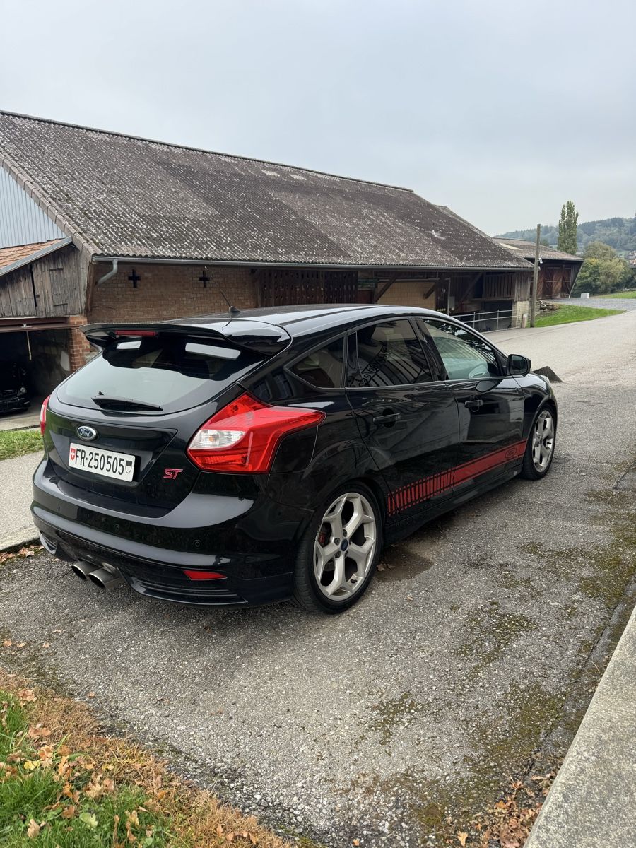 Ford Automobili: Ford Focus ST  – Usato da Vauderens venduto da lbh_v622 1