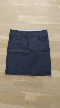 Blauer, sehr angenehm zu tragender Hilfiger Rock mit Stretch