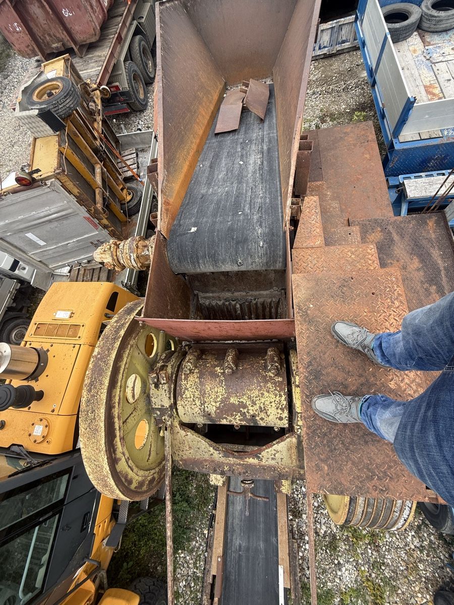 Toutes les machines: Steinbrecher ca 24 Tonnen – D'occasion à Niederbipp par baggerch 1