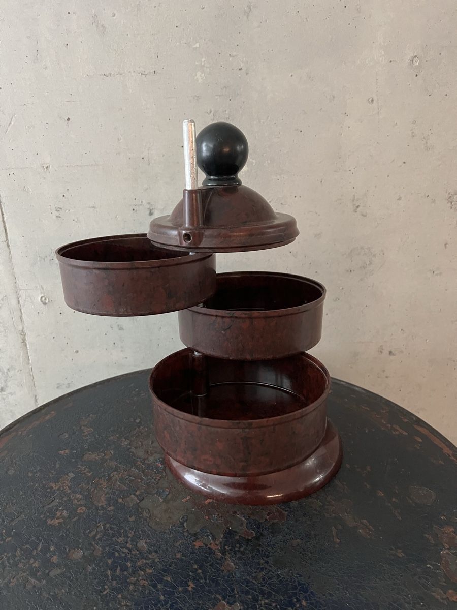 Tutte le decorazioni: Art Deco Bakelit Etagiere – Usato da Wabern venduto da La-Vitrine 6