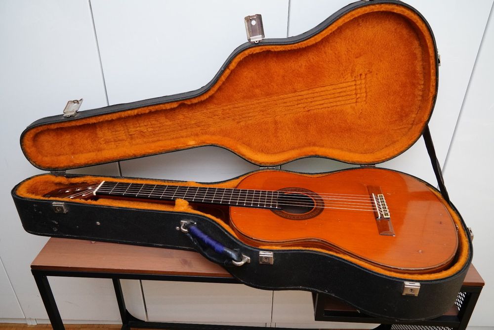 Yamaha GC-3A 1983 Gitarre, massive Decke und Boden, Koffer | Kaufen auf ...