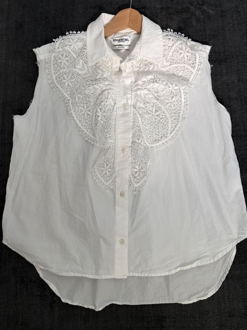 Camicette: Essentiel Antwerp - warmweisse Bluse mit Spitzendetails S M – Nuovo (secondo la descrizione) da Basel venduto da jetzt-wird-gemistet 4