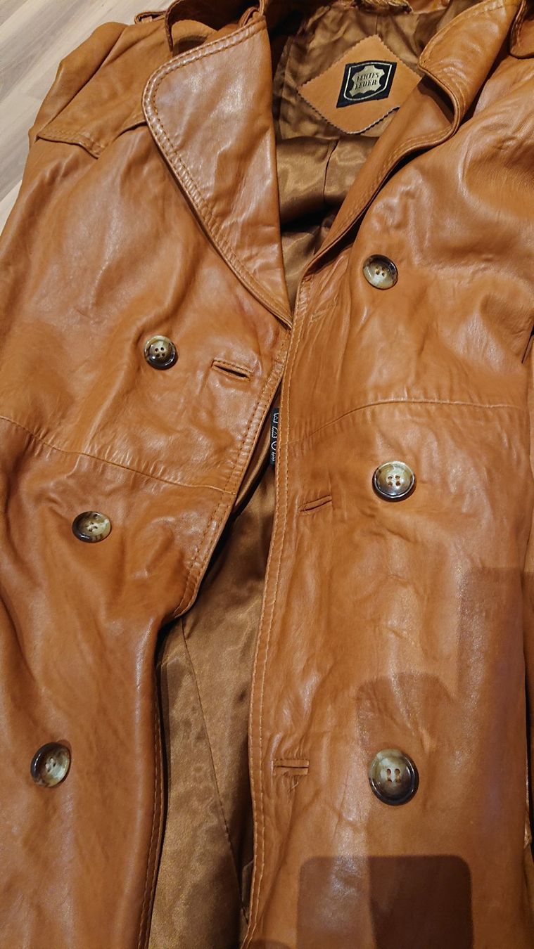 Cappotti: Vintage Ledermantel (Gr 54) – Usato da Grenchen venduto da Zombiepolizist 3