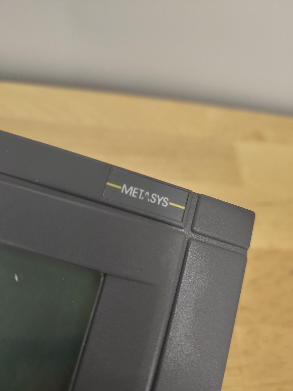 Componenti elettronici: Johnson Controls Metasys DT-9100-8104 Display Terminal – Usato da Emmenbrücke venduto da BlSi 2