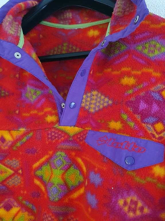 Pullover & Sweatshirts: Vintage pullover – Gebraucht aus Olten von stritten 2