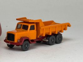 GB- Wiking Magirus Saturn Muldenkipper orange