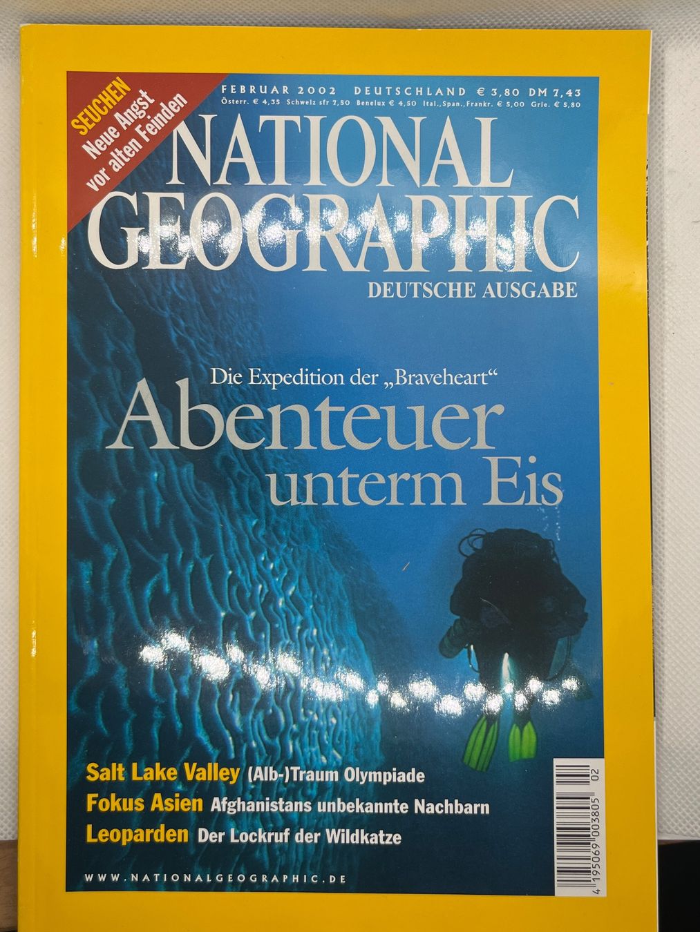 Riviste & Magazine: Magazin National Geographic Februar 2002 Abenteuer unterm Ei – Usato da Hinterkappelen venduto da Kim1992