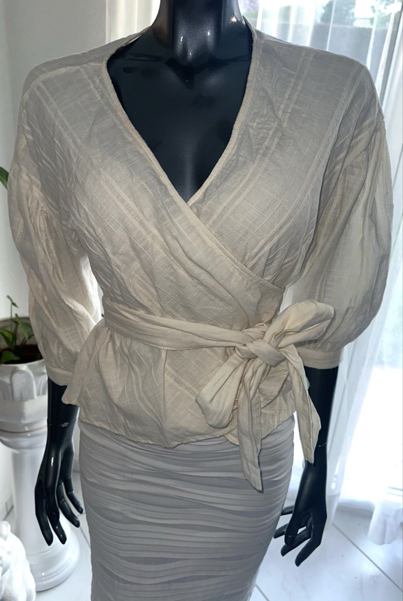 Zara Camicette: ZARA BLUSE GR. M neuwertig – Nuovo (secondo la descrizione) da Unteraegeri venduto da MH203 5