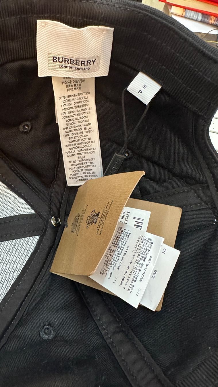 Burberry Altro in  Abbigliamento & Accessori: Burberry Kappe – Nuovo e nell'imballaggio originale da Lachen SZ venduto da HelvetiaLuxury 6