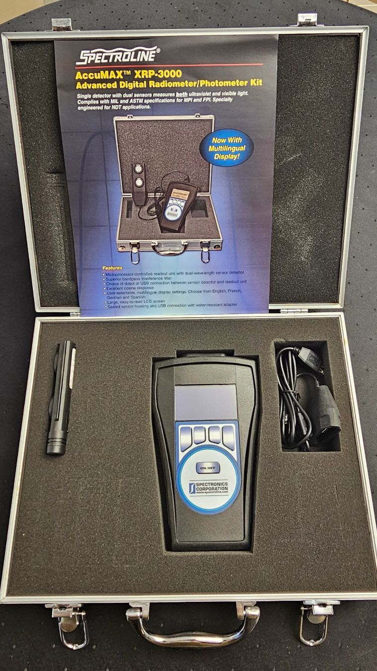 Misurare: UV-A und Luxmeter / Profigerät - NEUWERTIG! – Nuovo (secondo la descrizione) da Therwil venduto da Blackauktionator