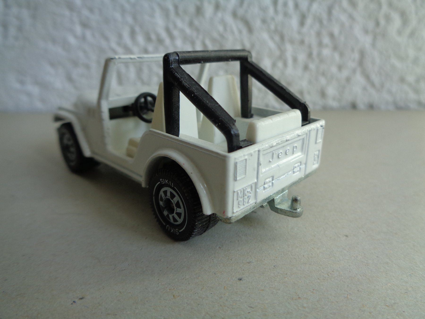 Siku Modellini d'auto: SIKU 1053 Jeep CJ-5 weiss – Nuovo (secondo la descrizione) da Läufelfingen venduto da remajo62 2