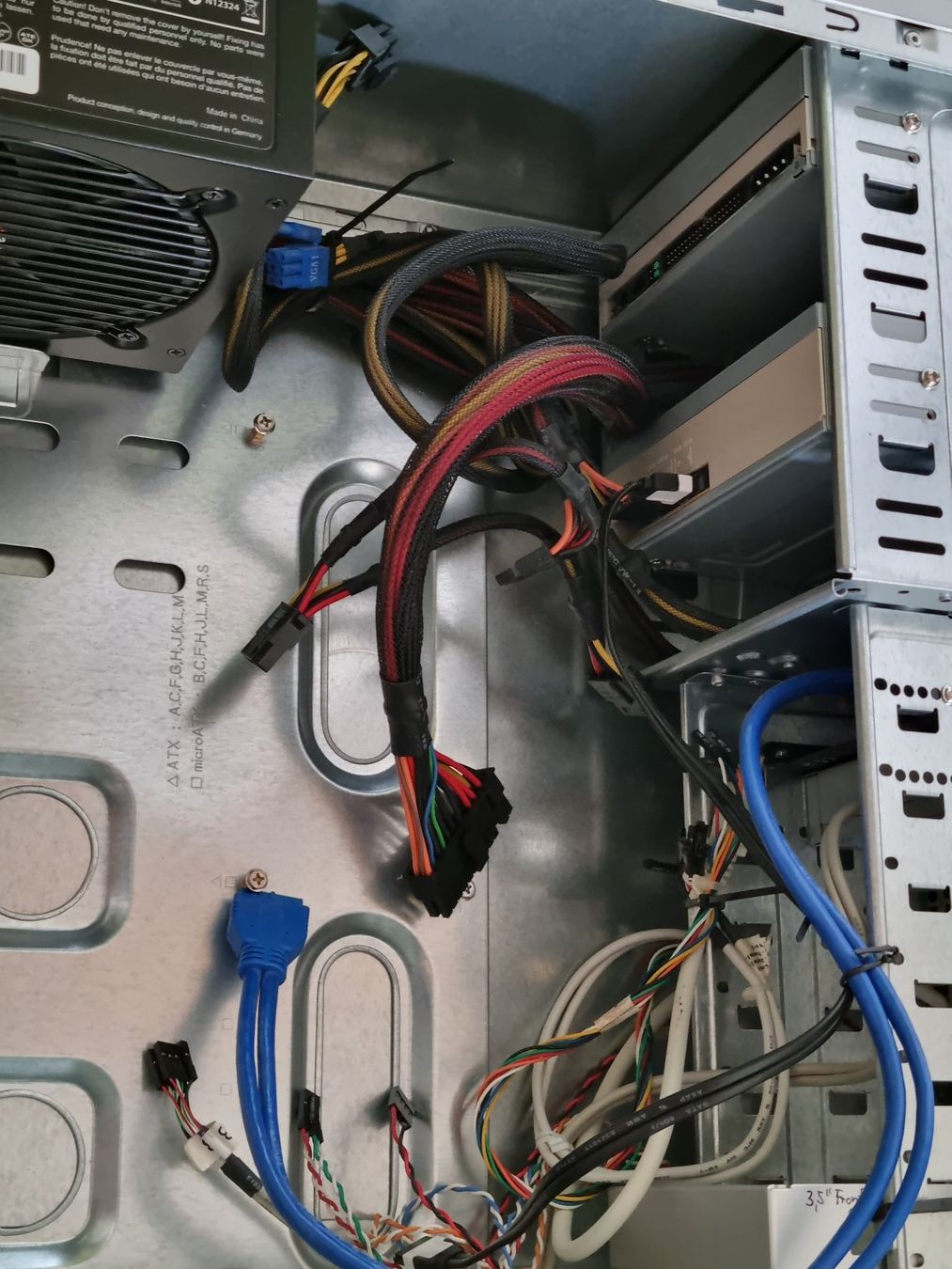 Custodie: Desktop-PC Gehäuse, silber, inkl. leisem beQuiet!-Netzteil – Usato da Sursee venduto da thjentzsch 9